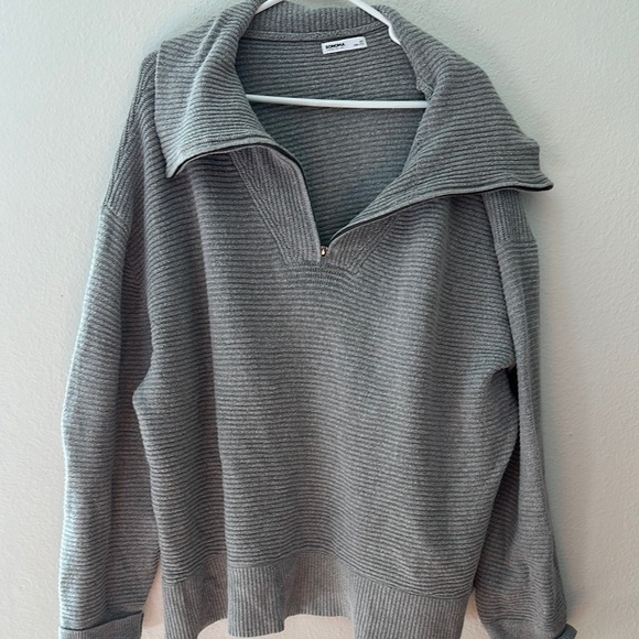 Sonoma Gray Women's Sweater - Picture 1 of 1